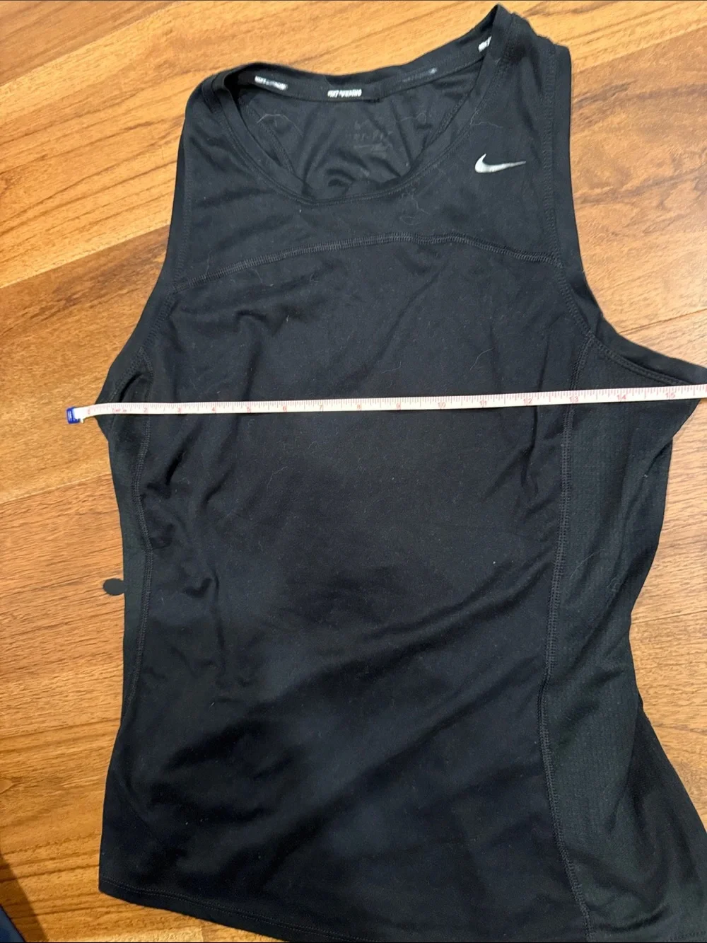 Bundle: 3 pieces Nike activewear best size Medium